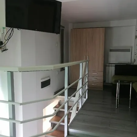 Classy And Cozy - Parking - 3 Beds - Near Center