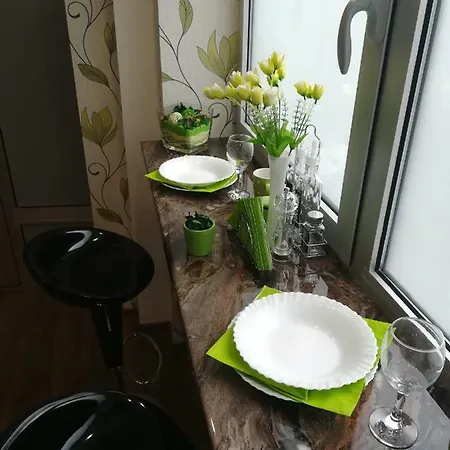 Classy And Cozy - Parking - 3 Beds - Near Center *