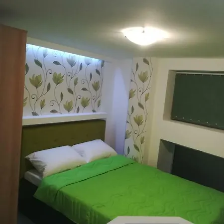 Apartment Classy And Cozy - Parking - 3 Beds - Near Center Novi Sad