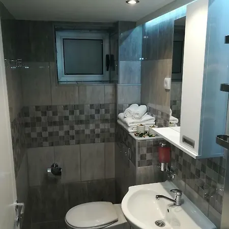 Apartment Classy And Cozy - Parking - 3 Beds - Near Center