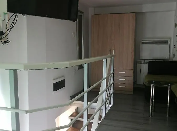 Classy And Cozy - Parking - 3 Beds - Near Center