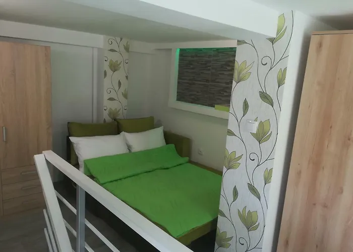 Classy And Cozy - Parking - 3 Beds - Near Center *