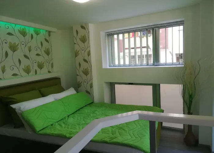 Classy And Cozy - Parking - 3 Beds - Near Center *